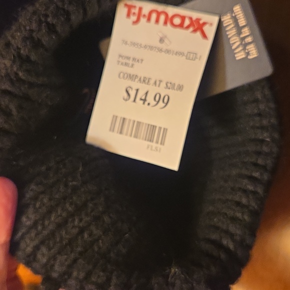 Last Day! NWT Norla Canada Alpaca Black Stretch Ribbed Pom Pom Hat Wool - Picture 5 of 7